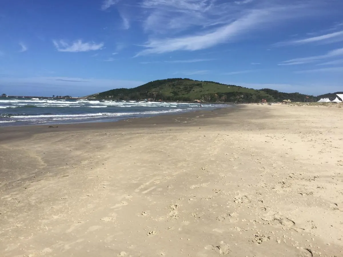 Apartamento 3 Dorm., O Quintal É A Praia E Molhes Laguna Brésil